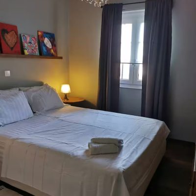 Lyrous Country House