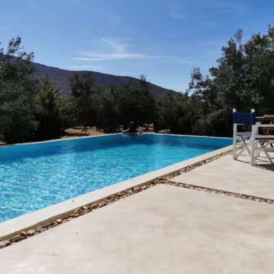 Lyrous Country House